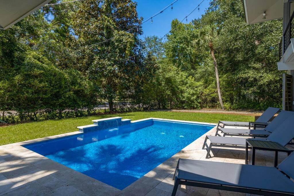 Luxury Beach House - 2Min Walk To Beach - Private Pool - Group & Dog Friendly Хилтон-Хед-Айленд Экстерьер фото